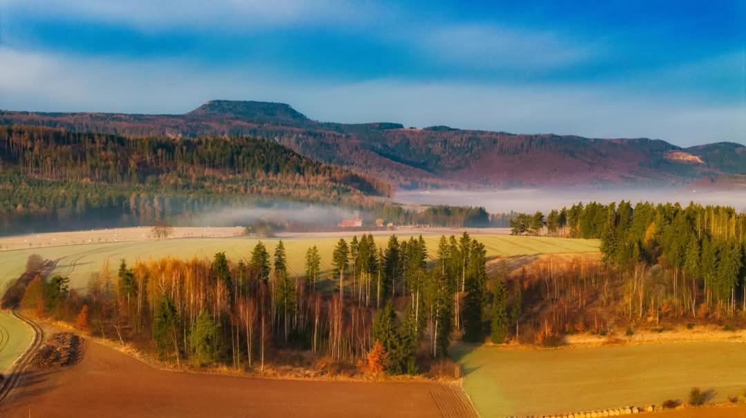 Wataha Pod Basztami - Wadera - Domki Caloroczne Radkow Exterior foto